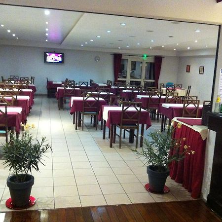 Comfort Hotel Poissy Technoparc Ngoại thất bức ảnh