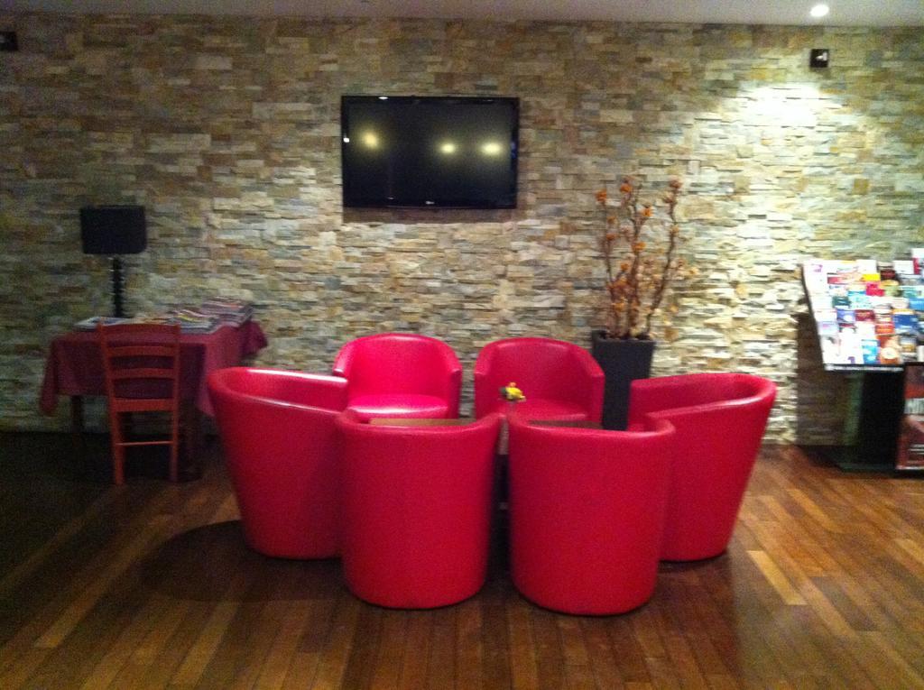 Comfort Hotel Poissy Technoparc Ngoại thất bức ảnh