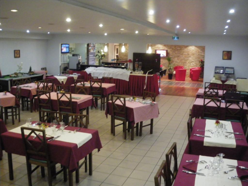 Comfort Hotel Poissy Technoparc Ngoại thất bức ảnh